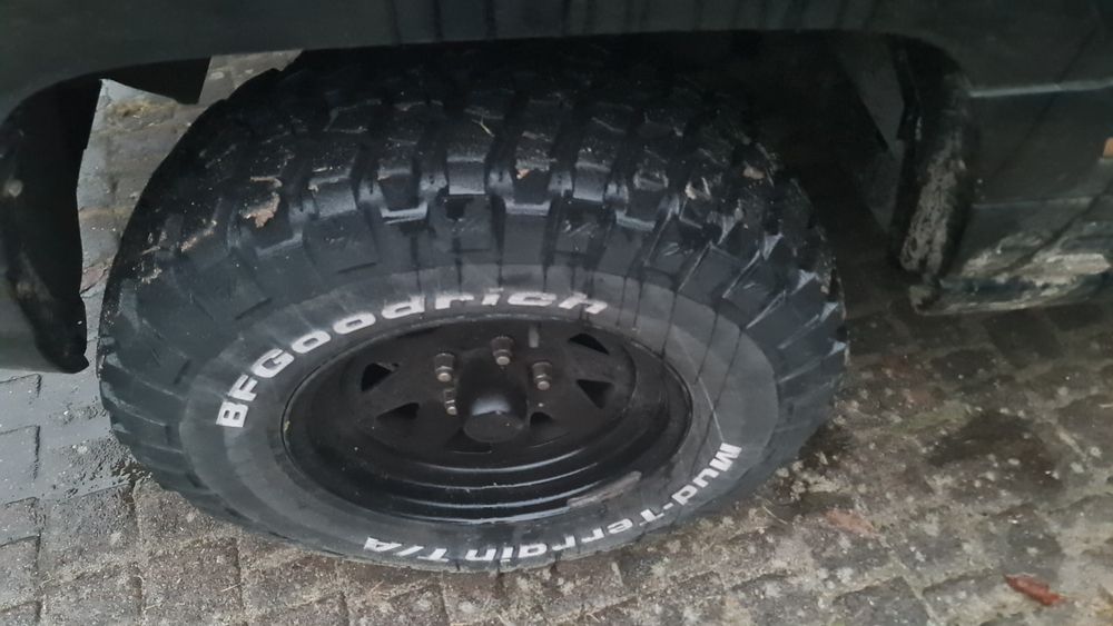 BfGoodrich Mud-Terrain T/A KM3 
30x9.5R15 LT 104Q opony