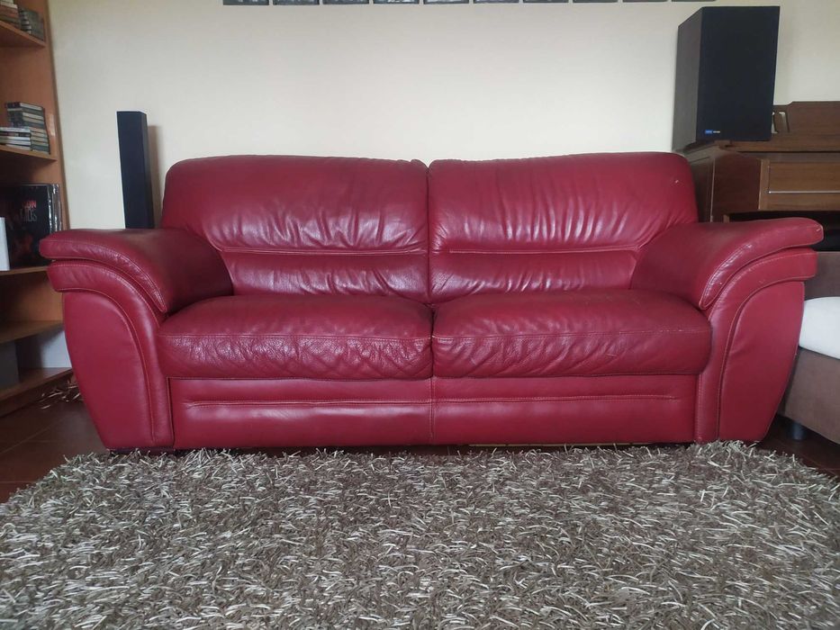 Sofá em pele 3 lugares