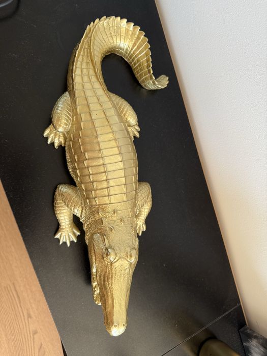 Crocodilo Dourado Estátua Decoração