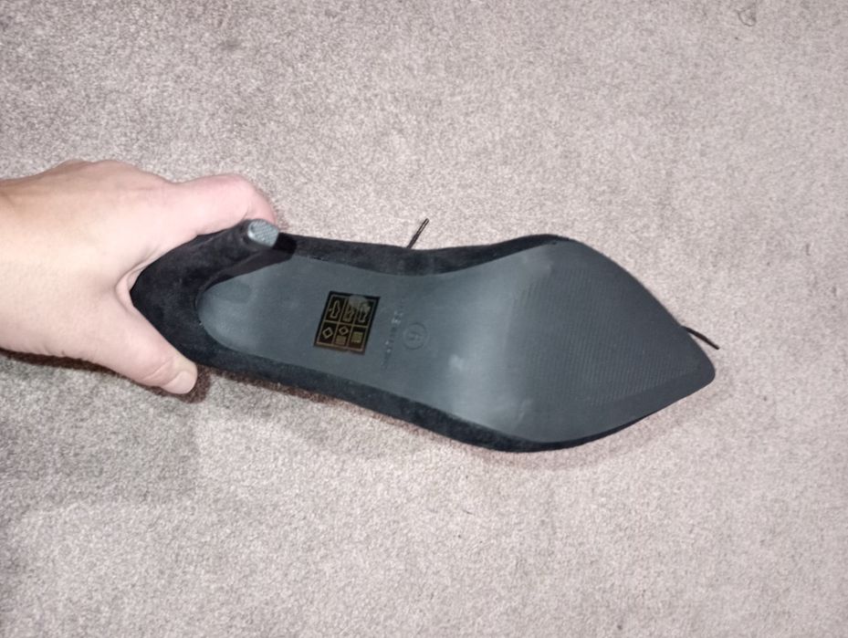 Nowe szpilki czarne Boohoo 6 39 wiązane