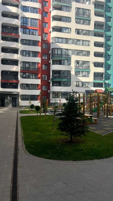 Продаж 2 кімн квар Трускавецька
