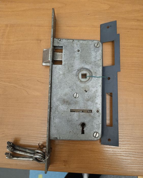 Stary zamek do drzwi CCCP