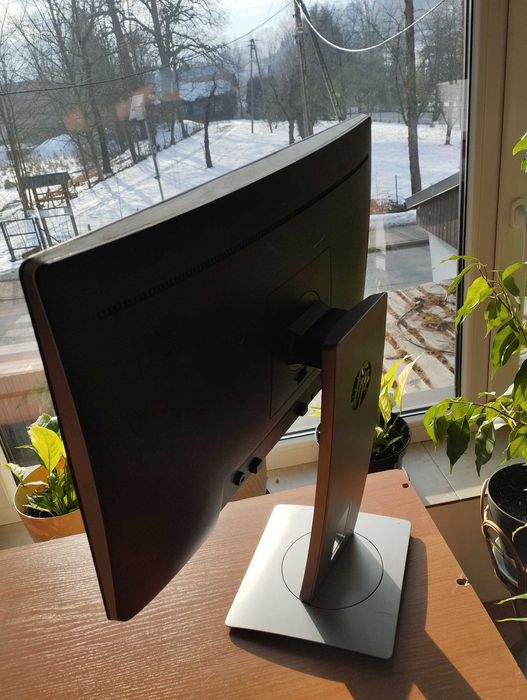 Monitor HP EliteDisplay E222