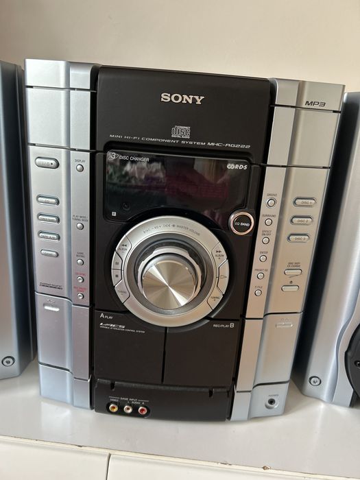Sony mini wieża stereo + 2 głośniki – mocny dźwięk, klasyczny design MHC RG222 mini Hi-Fi component system
