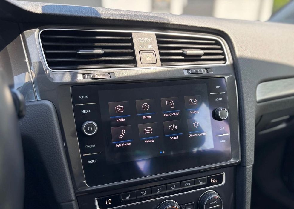 Volkswagen E-golf 2019