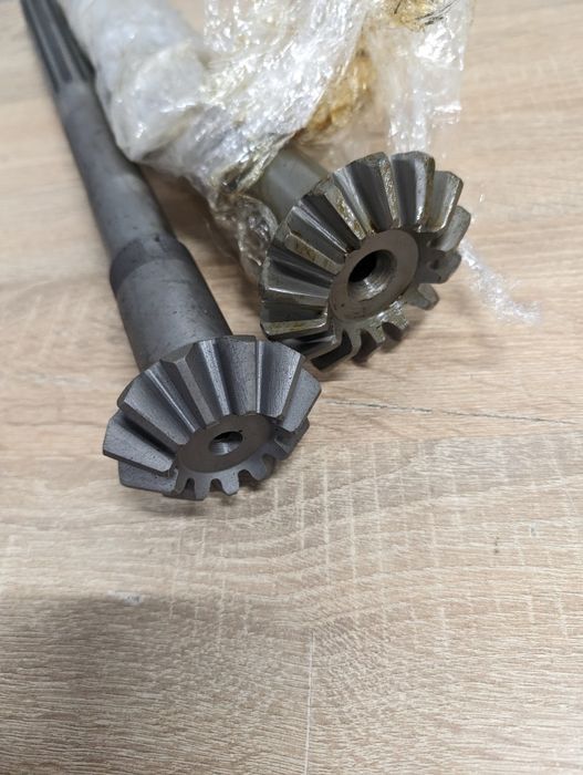 Трактор МТЗ 82 Передній Міст мТз Вал Полуось веретено ось МтЗ 82 СССР