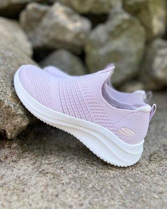 Невагомі комфортні текстильні сліпони skechers /сша/