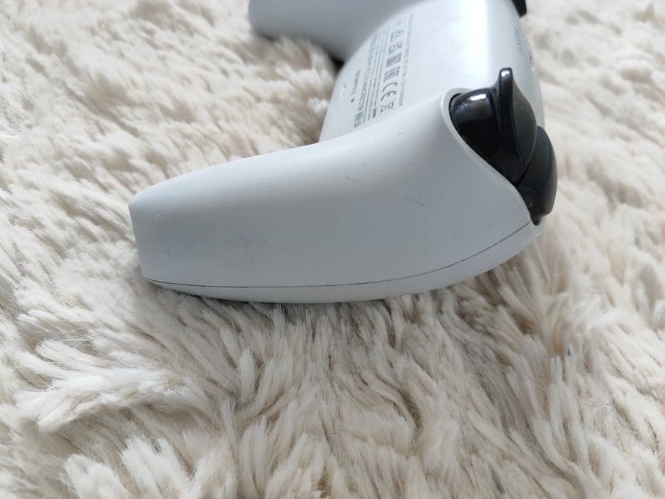 Pad do ps5 Dualsense z analogami TMR