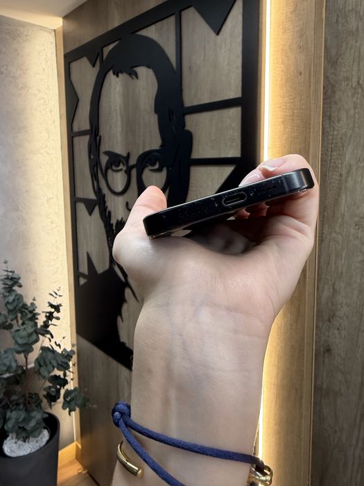 Used IPHONE 16Pro 256 Black Titanium Neverlock Костюшка,5