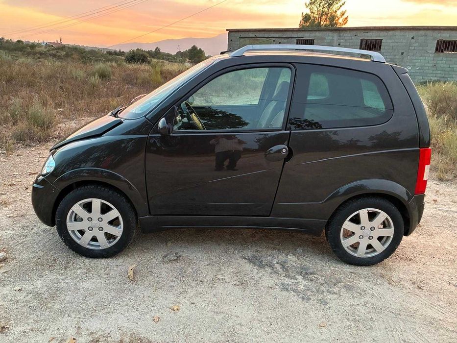 QUADRICICLO LIGIER XTOO MAX (poucos quilómetros)
