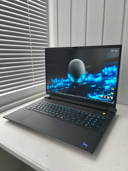 Alienware m18 R1 RTX 4090 I9-13980HX: 128 000 грн. - Ноутбуки Львів на Olx