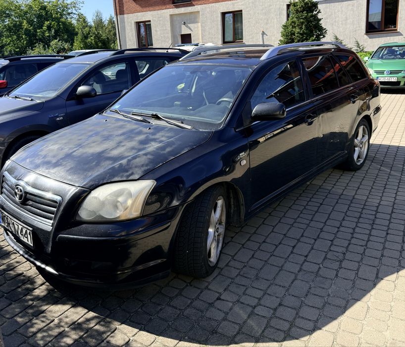 Toyota avensis 2005 r