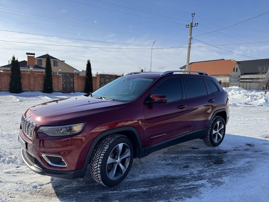 Jeep Cherokee 2021 год