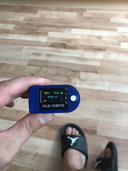 Pulsoksymetr nowy nieużywany