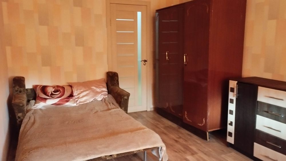 Здам двух кімнатну квартиру  подобово