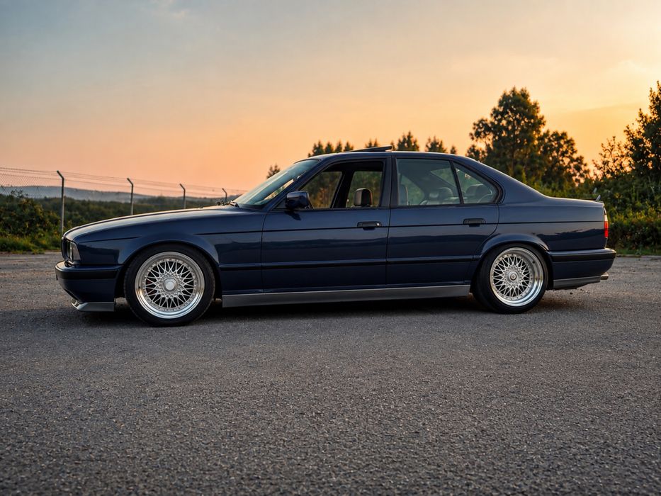 BMW serie 5 E34 540i V8 impecável