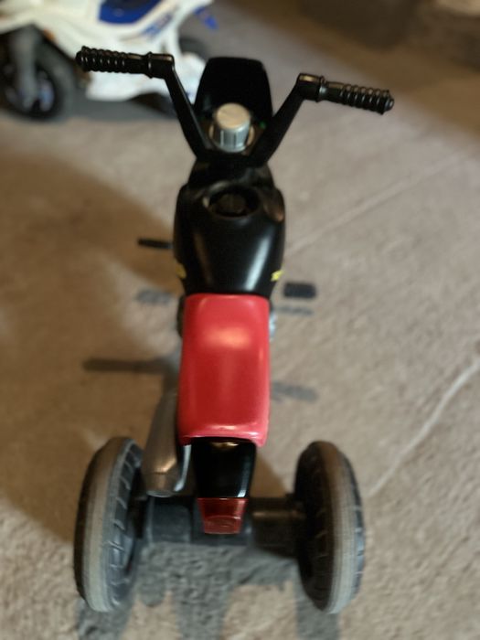 Трехколесный мотоцикл