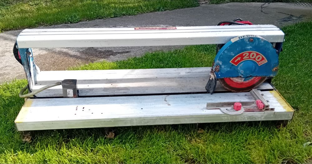 Dedra 802 maszynka  ciecia  płytek