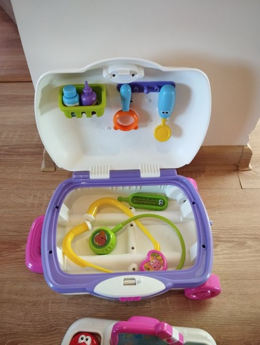 Walizka dla małego lekarza