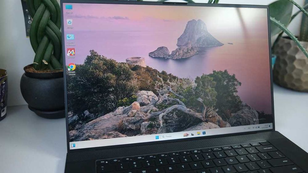 Dell XPS 17 9710  i9 -11900 H 32 gb  512  Rtx 3060 + intel UHD 17 FHD