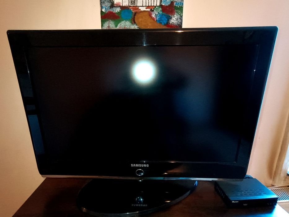 Sprzedam telewizor Samsung 32 całe.