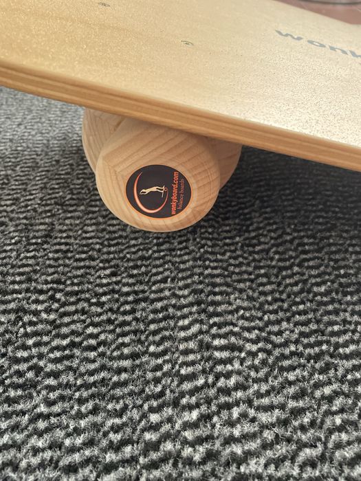 Wonky Board Balance Board – New with Non-Slip Mat