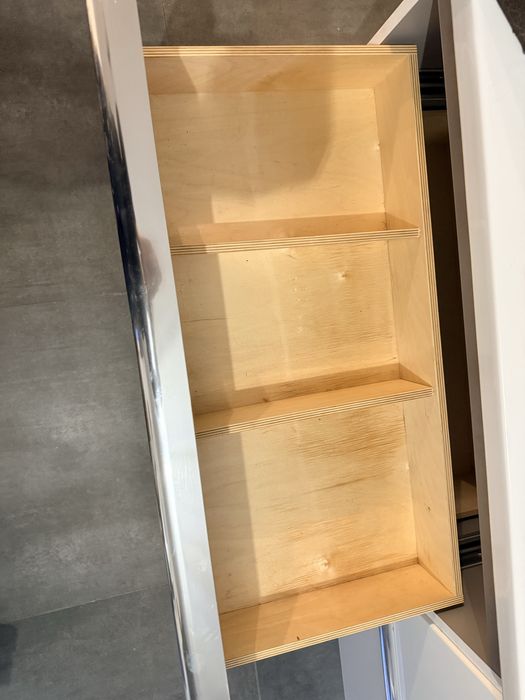 Szafka lazienkowa plus umywalka 1 komplet