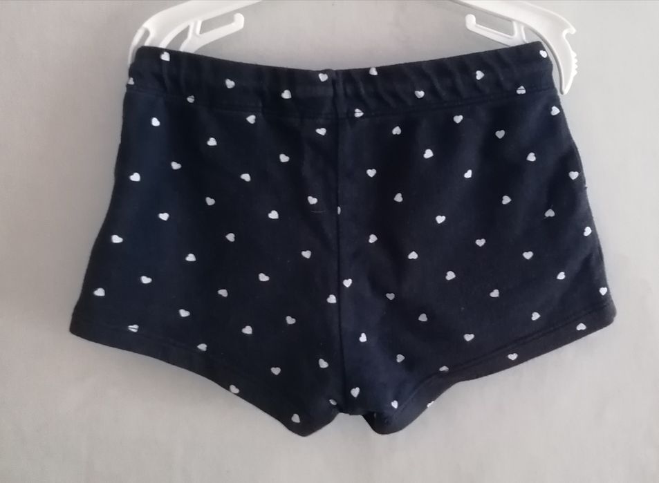 Krótkie spodenki hm 98-104