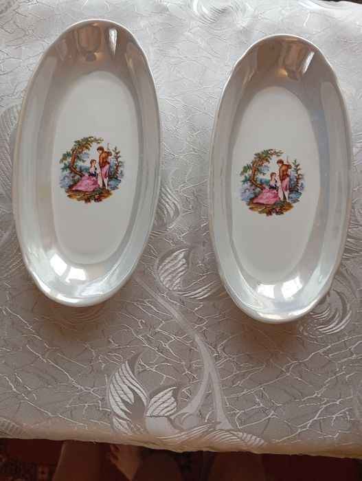 Блюда овальные, селёдочницы.