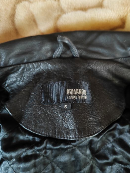 Стильна шкіряна куртка Armando Vintage Leather (розмір S)