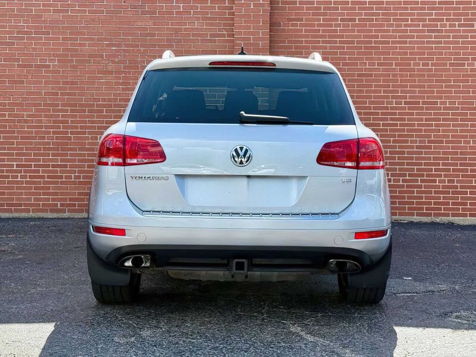 Volkswagen Touareg      2013