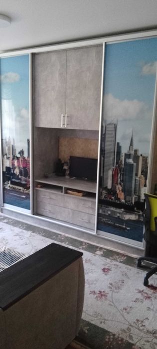 Продам шкаф купе