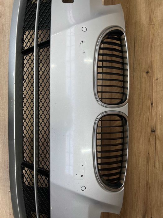 Zderzak przedni Bmw E60 Lift 4x pdc Spryski kolor titan silber