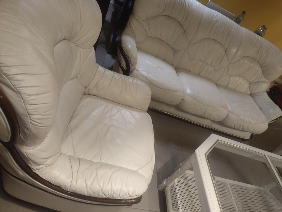 Zestaw skórzany kanapa + dwa fotele