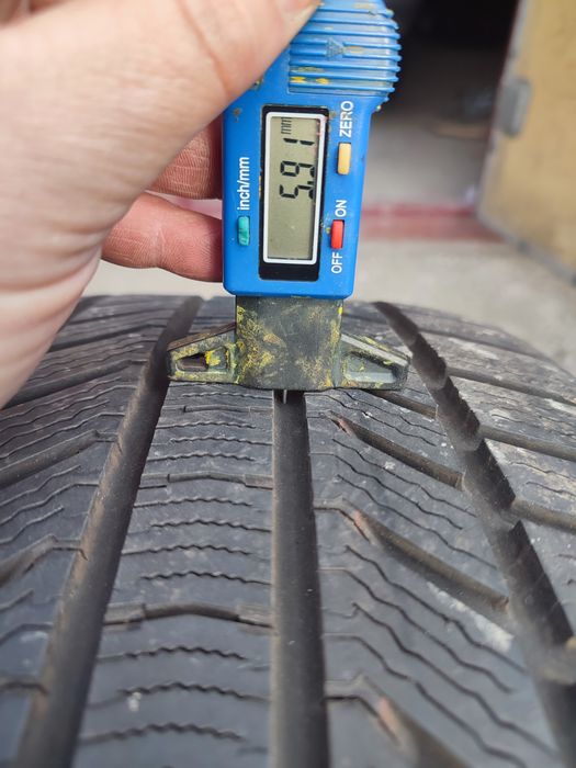 Dwie opony Continental WinterContact TS870P 255/40/19 100V XL .