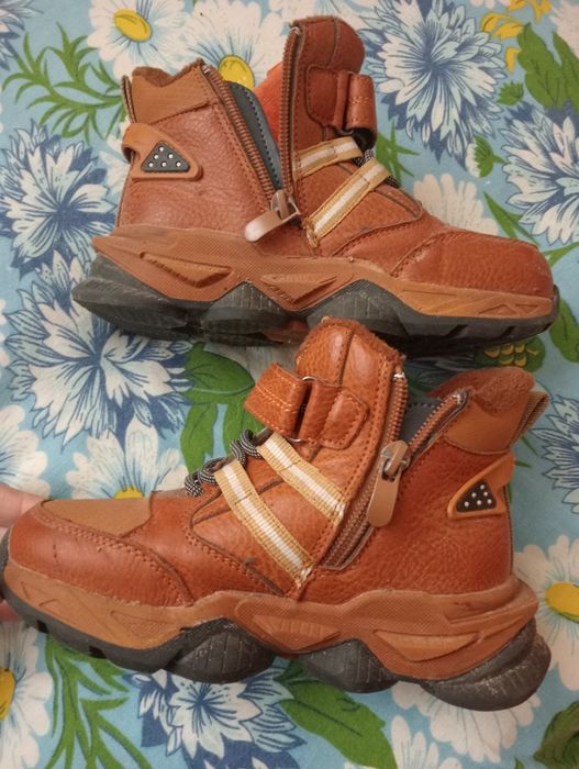 Осінні черевички для хлопчика