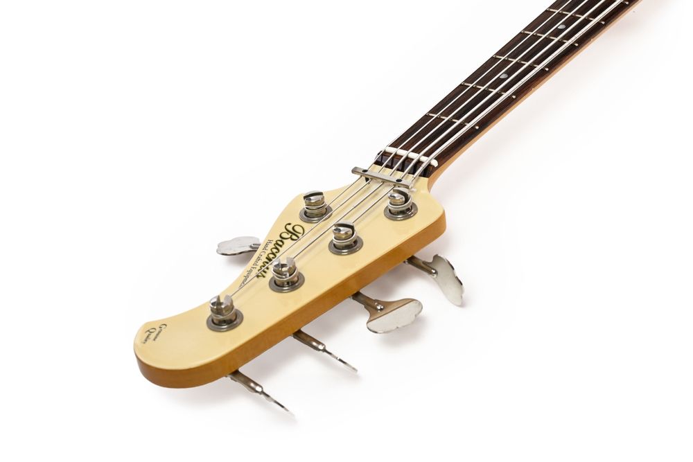 Bacchus TF-501 (Sadowsky, Mayones)