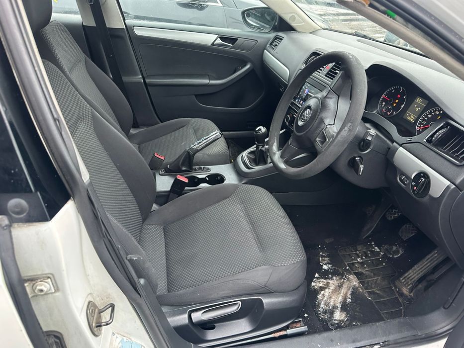 Volkswagen Jetta silnik 1.6 TDI 2012r,Anglik z kluczykami