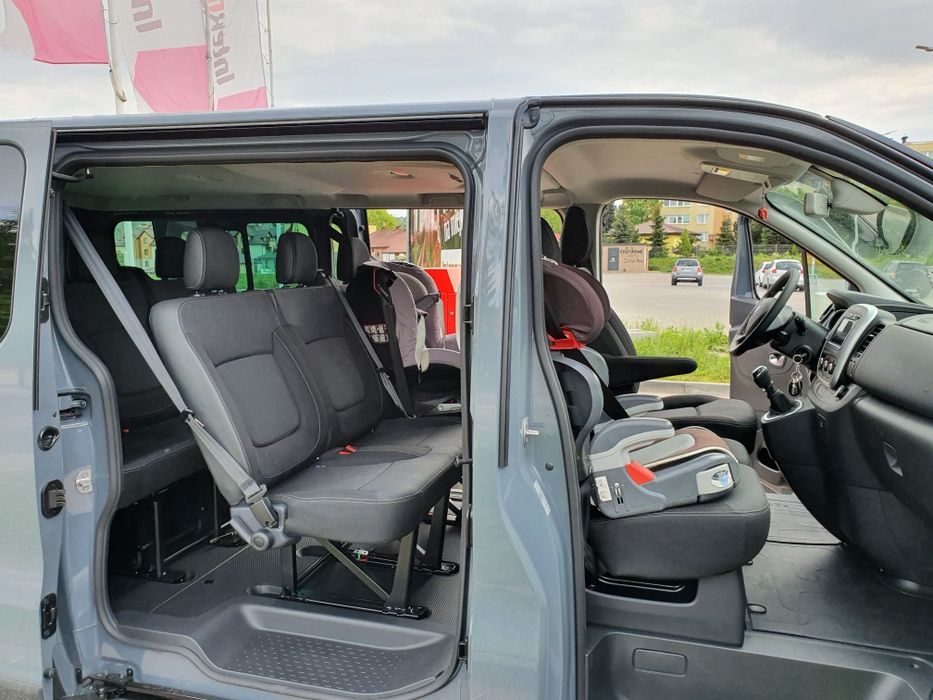 Bus 9 osob Wynajem Wieliczka Krakow Malopolska