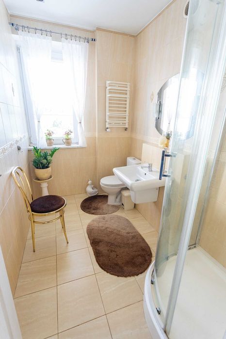 Pokoje gościnne - noclegi dla studentów, turystów, pracowników firm