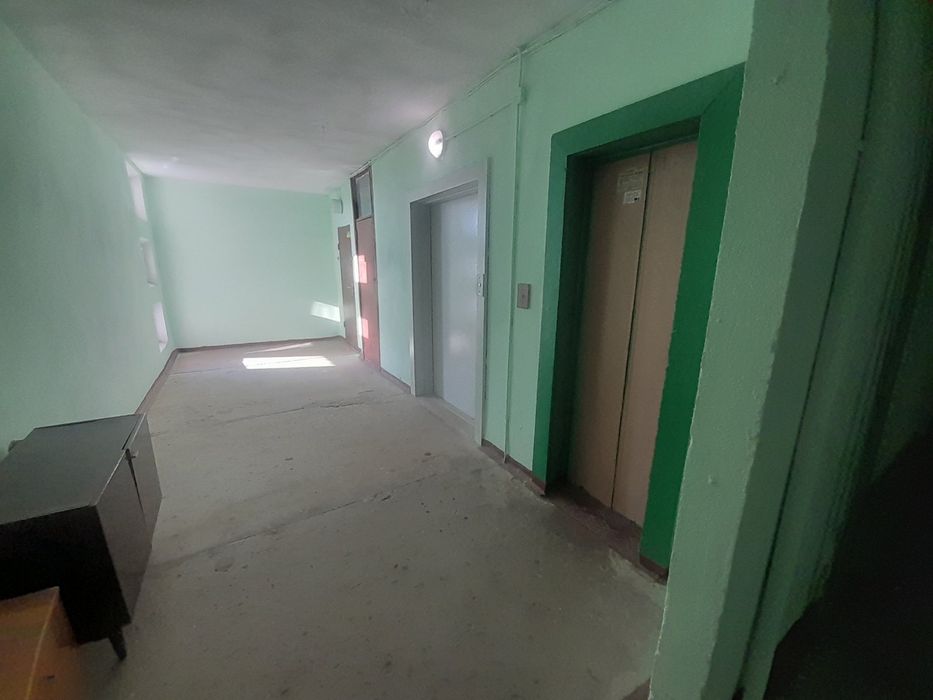 Продам 1 к.кв. ул. Соборности Украины 242 , метро Салтовское