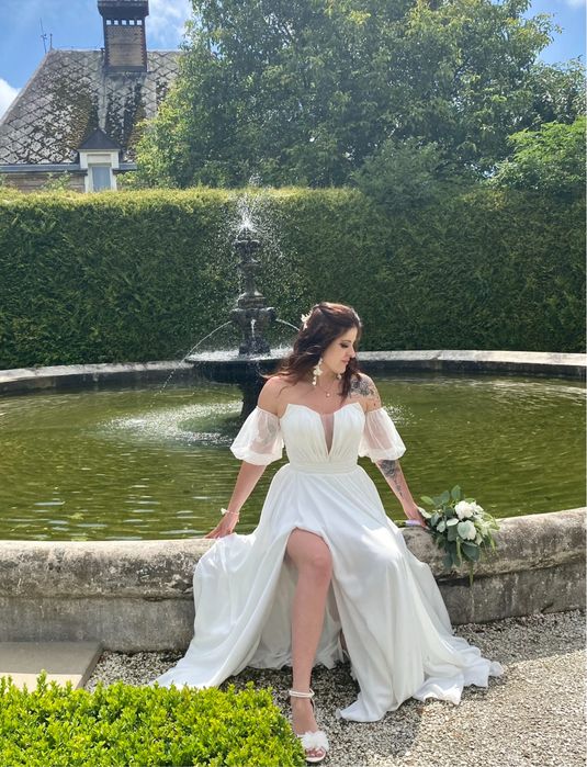 Suknia  ślubna rozkiar M/L