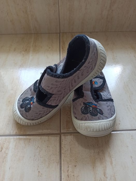 Kapcie action boy r.26/27