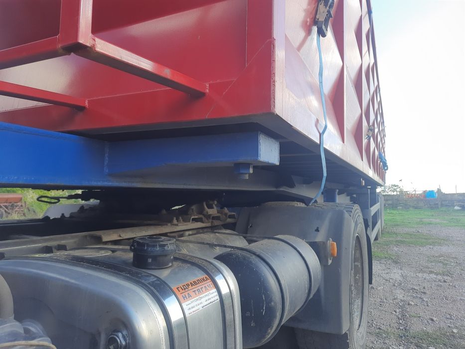 Самоскид-контейнеровоз 60куб