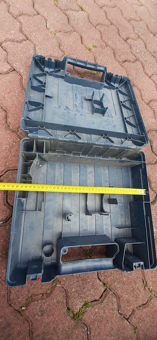 Skrzynka na wyrzynarkę bosch