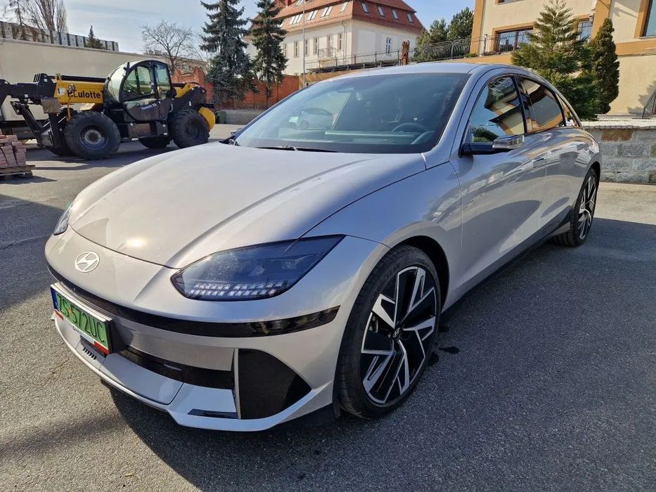 Hyundai Ioniq 6