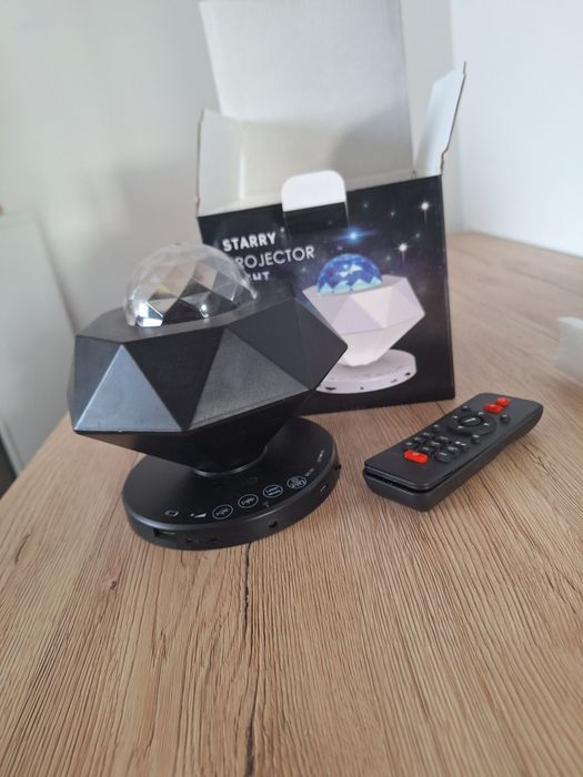 Projektor gwiazd na sufit