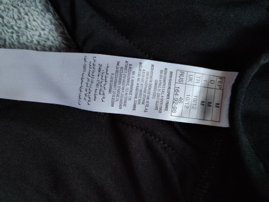 Sukienka czarna wyszczuplająca rozm. M