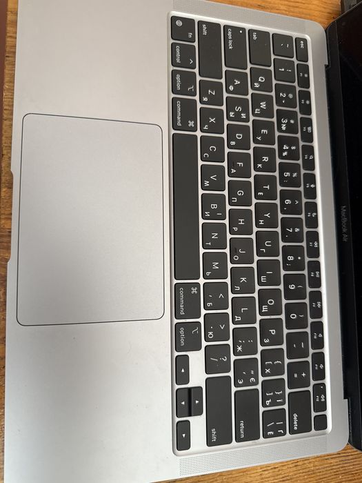 Macbook Air 2020 m1 8gb/256 bypass