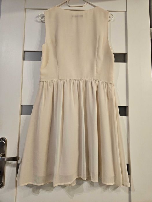 Sukienka ecru/kremowy kolor, r. M(38), Oasis
